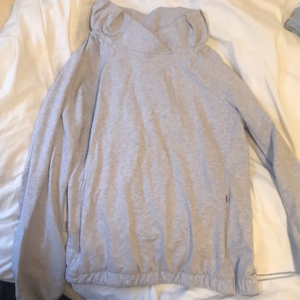 Lululemon pullover!